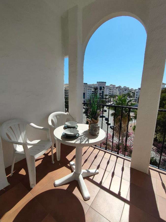 Bright & Cozy In The Center Of Puerto Banus, Pool And Terrace. Apartamento Marbella